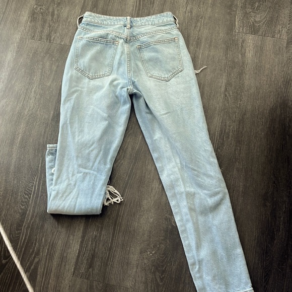 PacSun mom jeans in light blue denim color - Picture 2 of 2